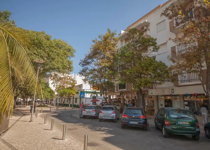 B45 - Main Avenue 2 Bed Apartment